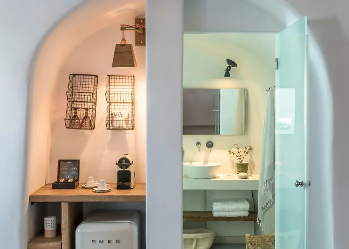 Cocoon (adults Only) Hotell 3*